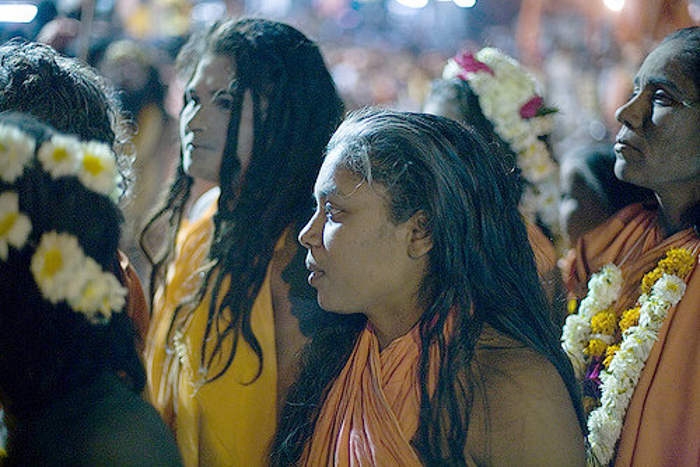 महिला नागा साधुओं से जुड़ी ये रोचक बातें महिला नागा साधुओं से जुड़ी ये रोचक बातें