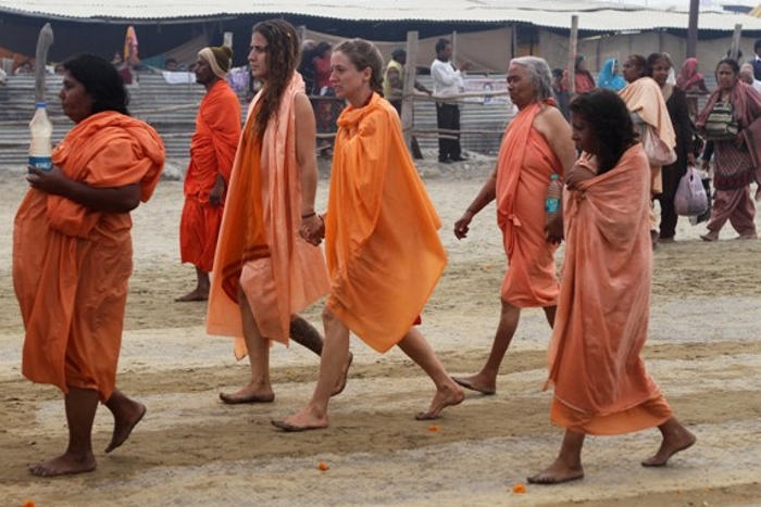 महिला नागा साधुओं से जुड़ी ये रोचक बातें महिला नागा साधुओं से जुड़ी ये रोचक बातें