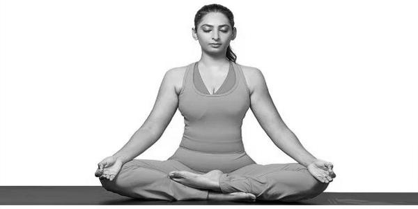 कपालभाति प्राणायाम नहीं बल्कि षट्कर्म का अभ्यास है। कपालभाति प्राणायाम नहीं बल्कि षट्कर्म का अभ्यास है।
